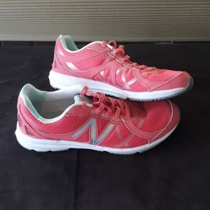 New balance running shoes